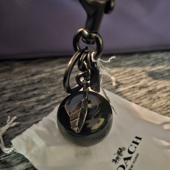 Coach charm - Picture 6 of 10